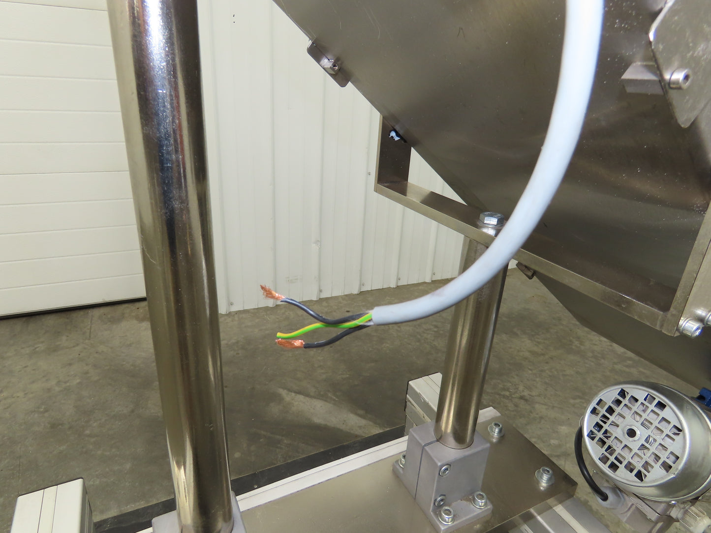 Helatec Held AG Stainless Incline Feed Conveyor 300mm Cleated Belt 64"L 230V 1PH