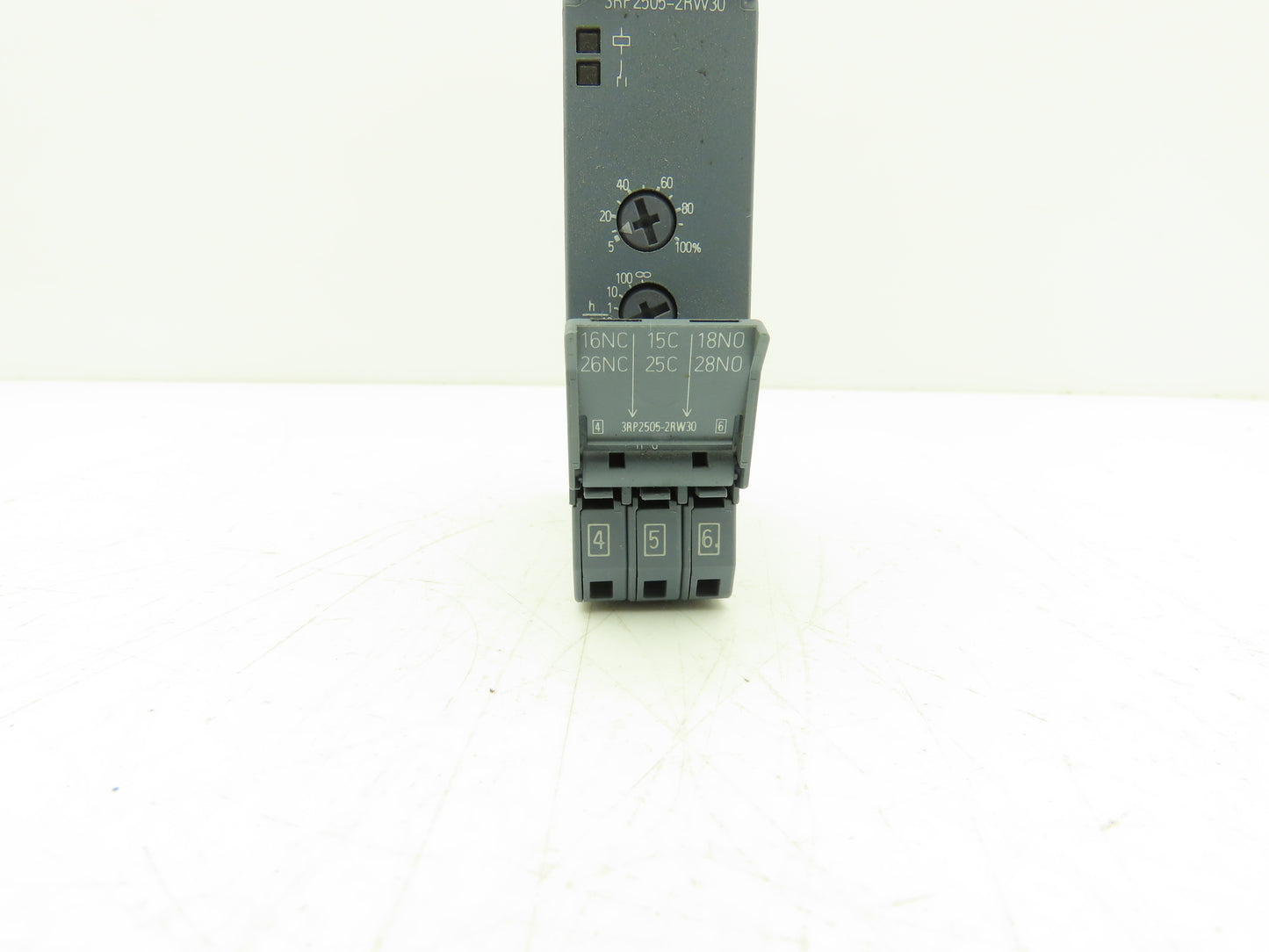 Siemens 3RP25052RW30 Sirius 7-Range Time Delay Relay 24-240V AC/DC 50/60Hz 5A