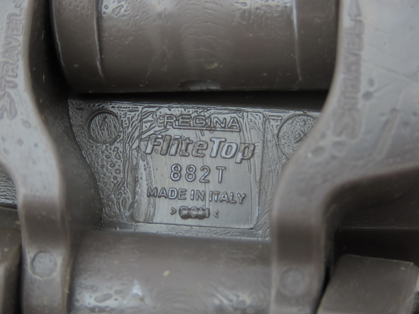 Regina FliteTop 882T TableTop Conveyor Chain 7.5"x 10' Side-Flexing Brown