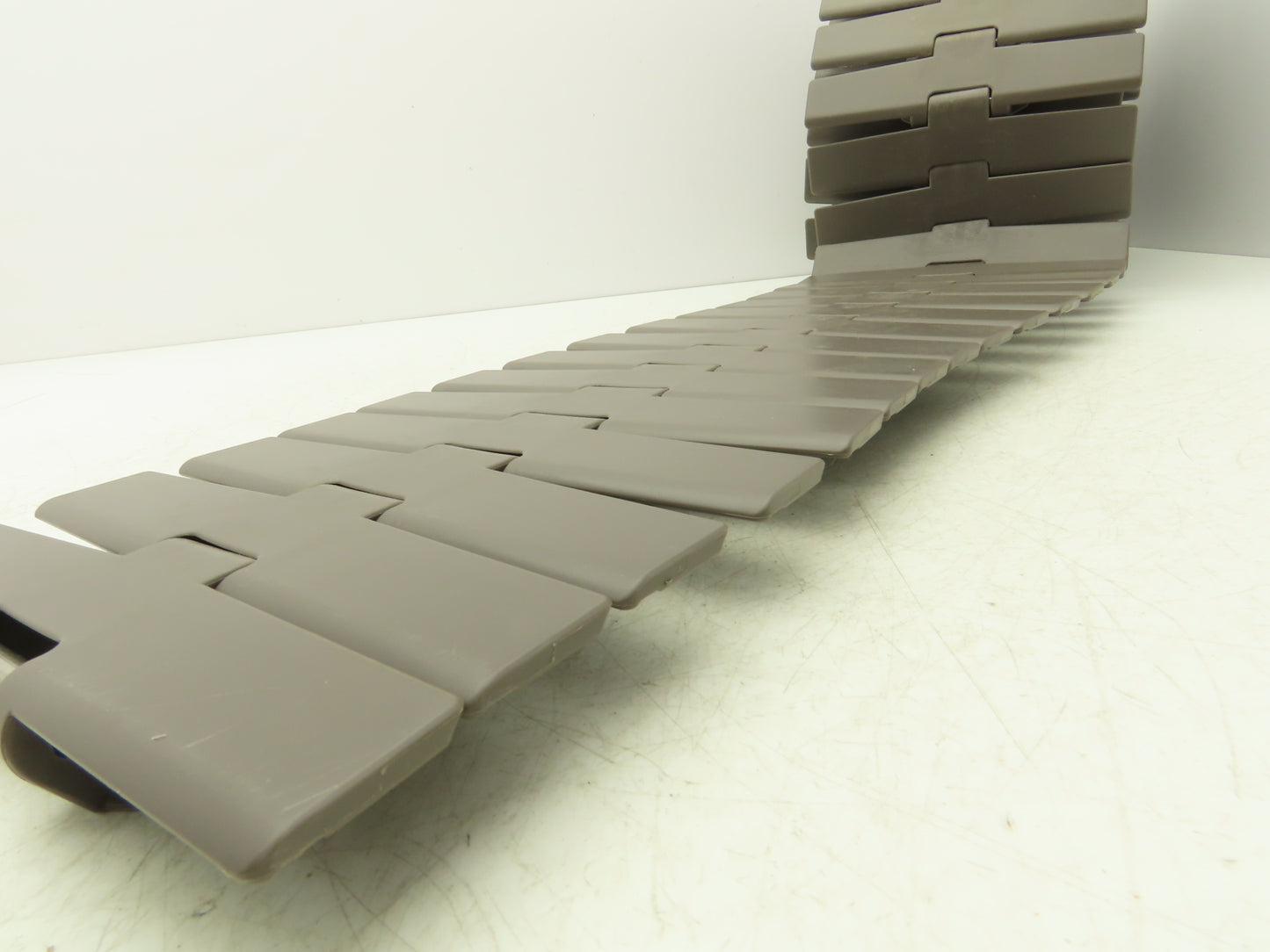 Regina FliteTop 882T TableTop Conveyor Chain 7.5"x 10' Side-Flexing Brown