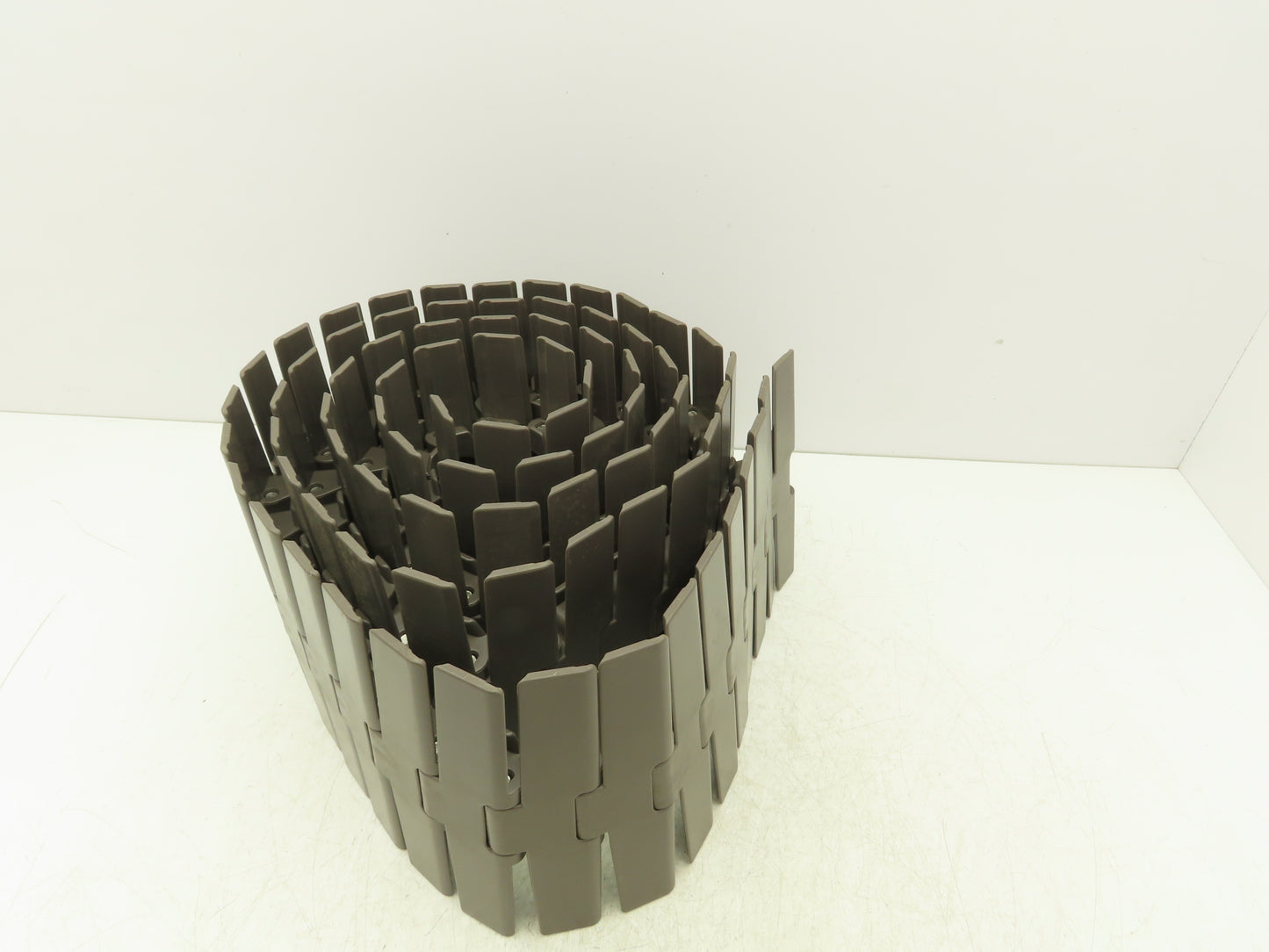 Regina FliteTop 882T TableTop Conveyor Chain 7.5"x 10' Side-Flexing Brown