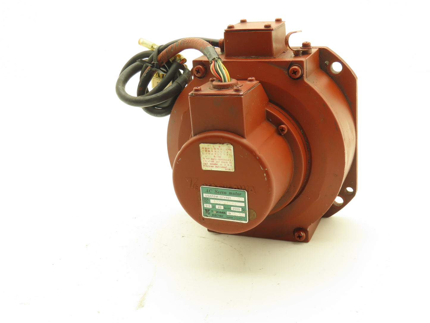 Yaskawa USAPEM-07YR21 AC Servo Motor 513W 2000RPM