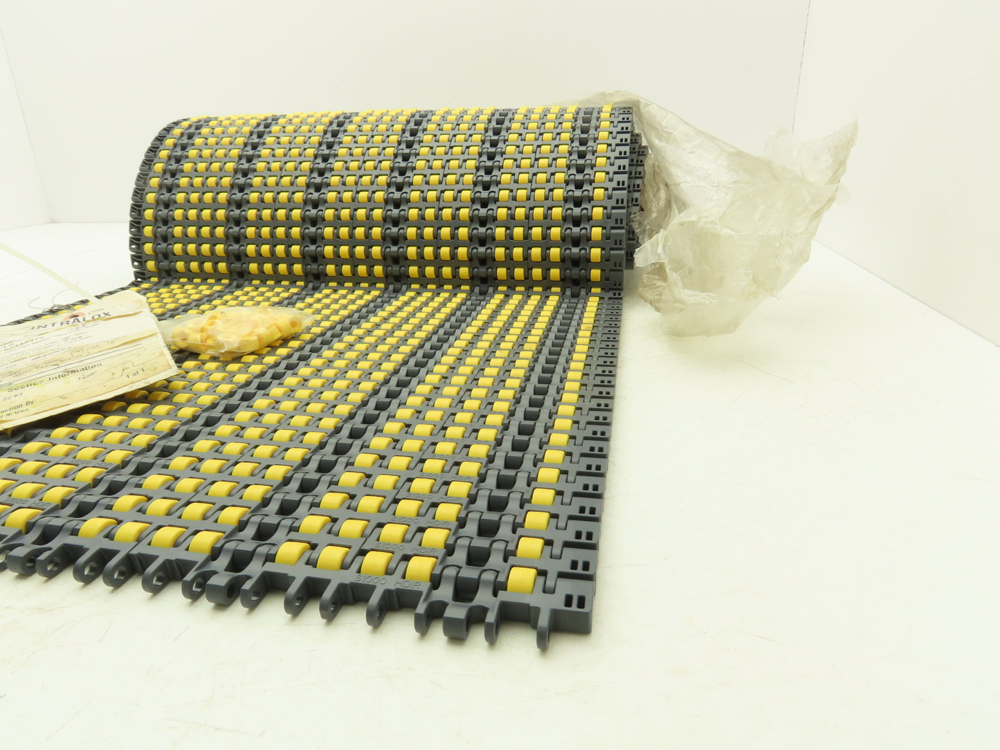 Intralox 1000 Series HDR Insert Roller Top Plastic Conveyor Belt Chain 18"x 10'L