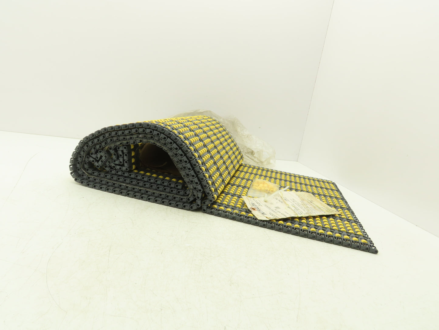 Intralox 1000 Series HDR Insert Roller Top Plastic Conveyor Belt Chain 18"x 10'L