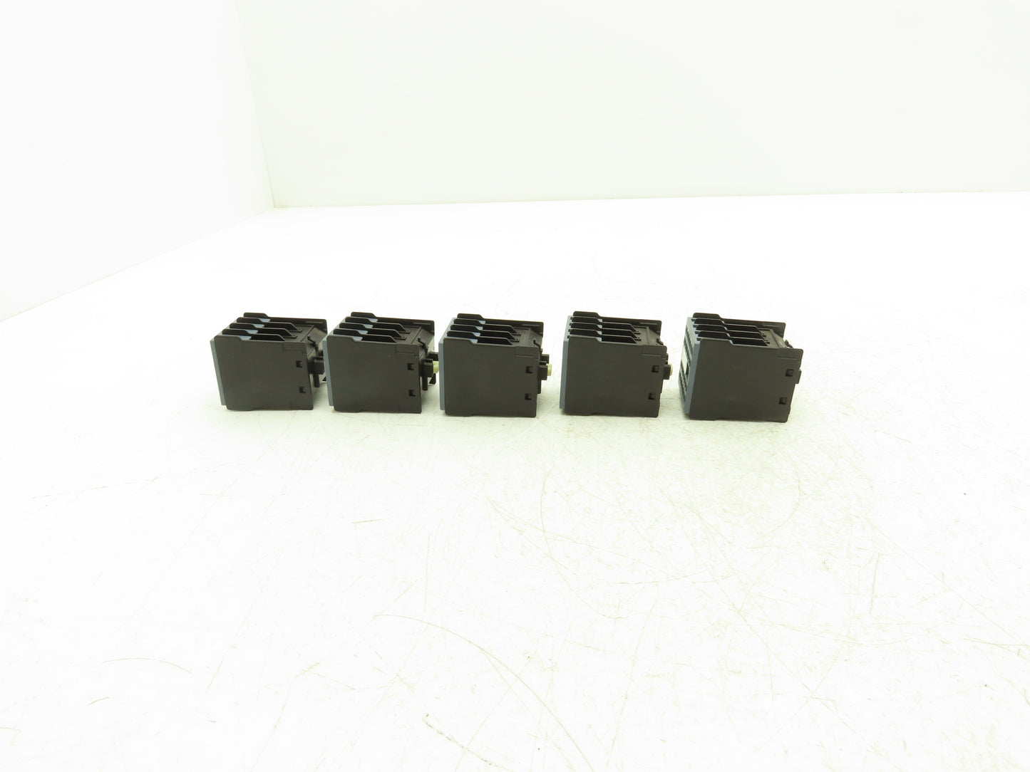 Siemens Contactor Relay Auxiliary Contact Switch Block 2NO + 2NC Lot of 5