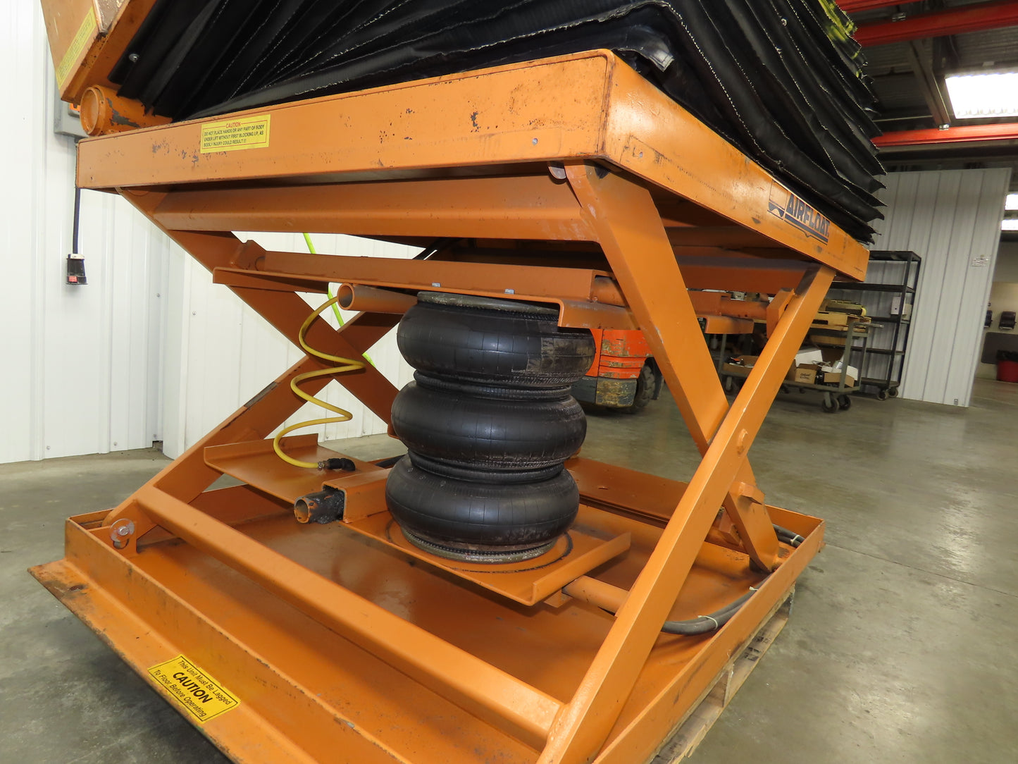 Airfloat Pneumatic Lift Tilt Table Tote Tipper 4000lbs 30° Degree 60x48" Top