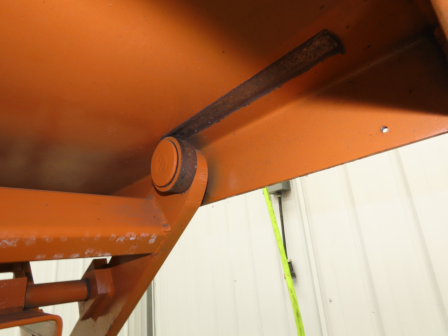 Airfloat Pneumatic Lift Tilt Table Tote Tipper 4000lbs 30° Degree 60x48" Top