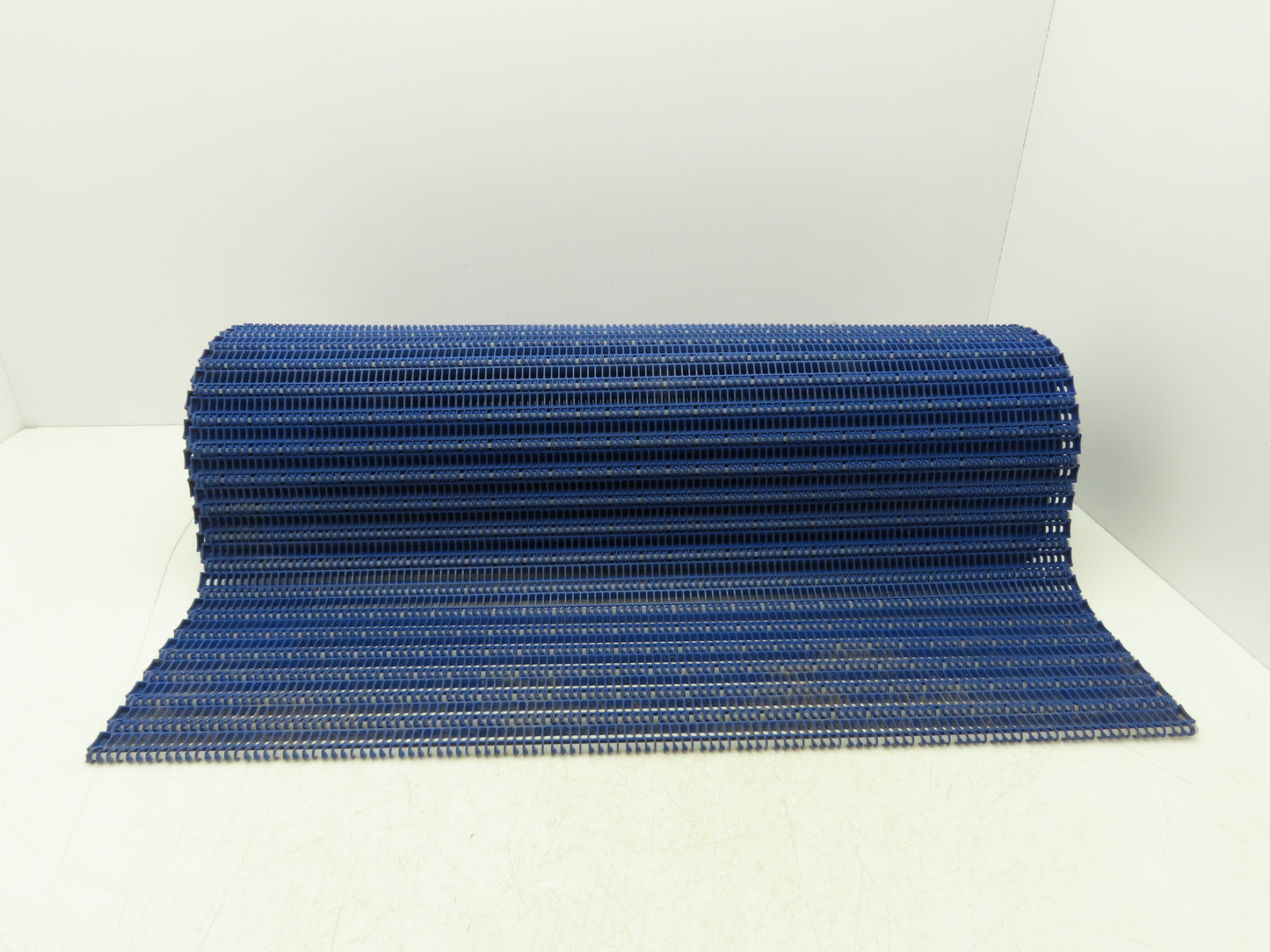 Intralox 900 Series Flush Open Grid Plastic Conveyor Belt 755mm x 12' 5" Blue