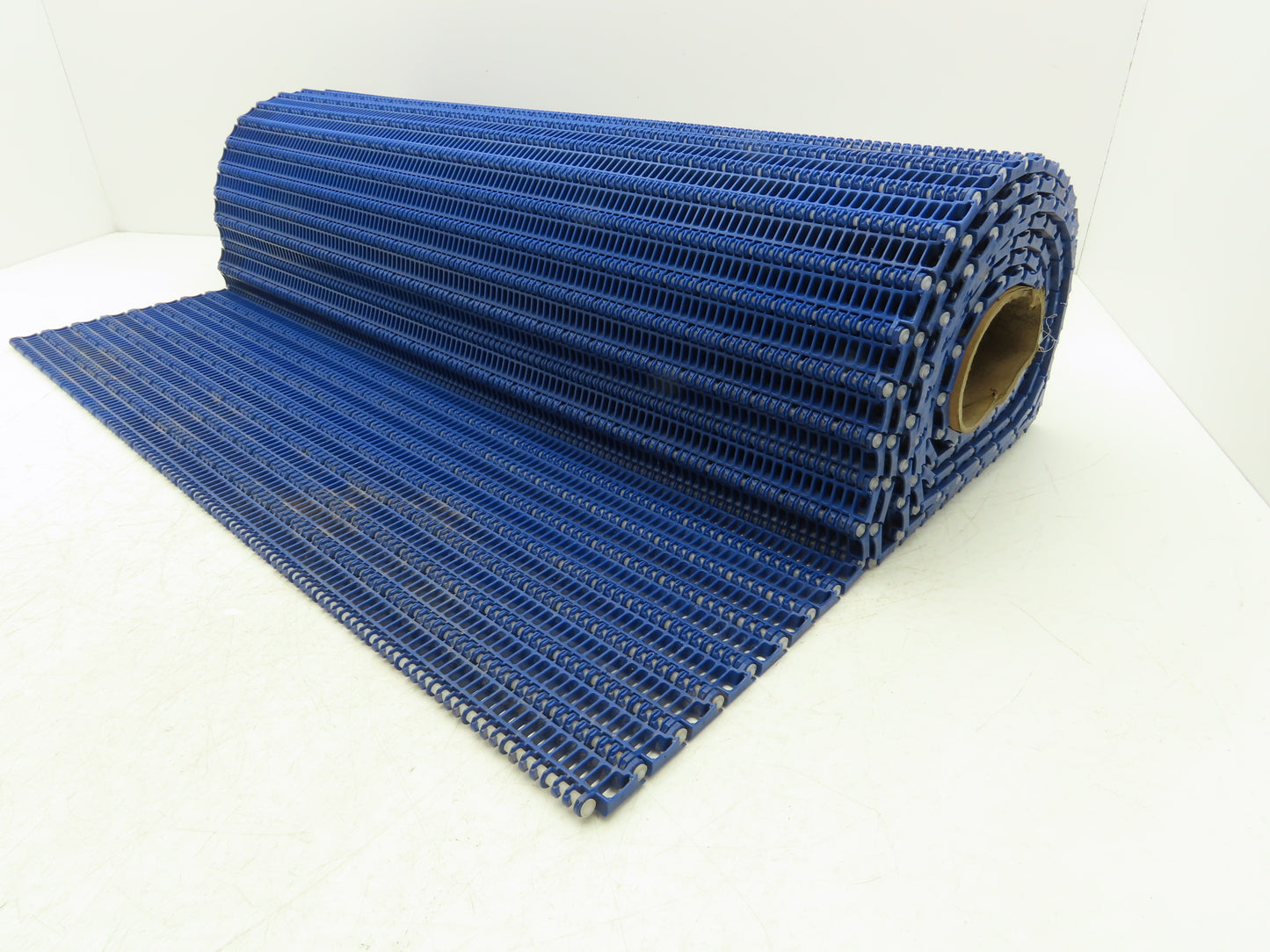 Intralox 900 Series Flush Open Grid Plastic Conveyor Belt 755mm x 12' 5" Blue