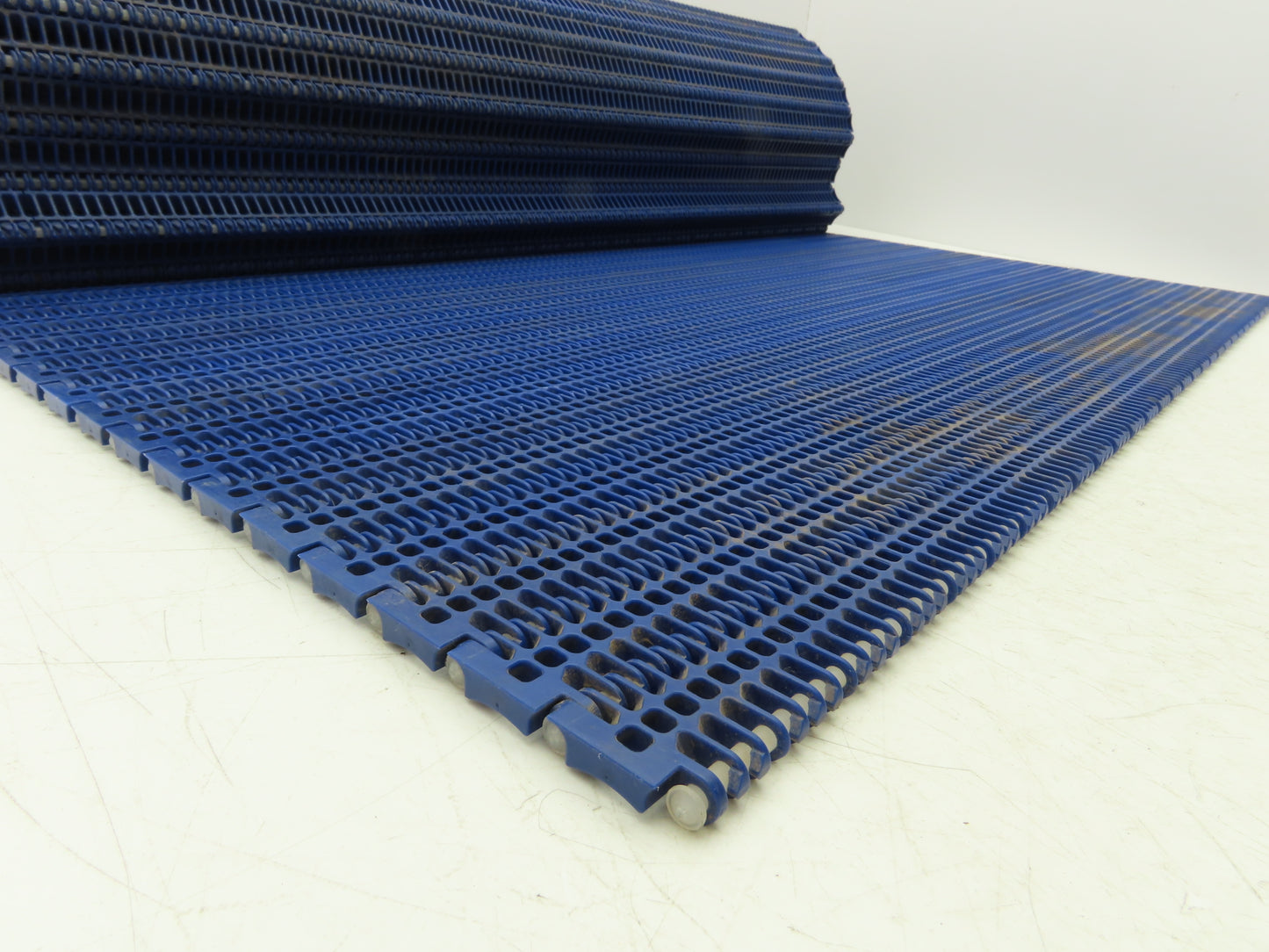 Intralox 900 Series Flush Open Grid Plastic Conveyor Belt 755mm x 12' 5" Blue