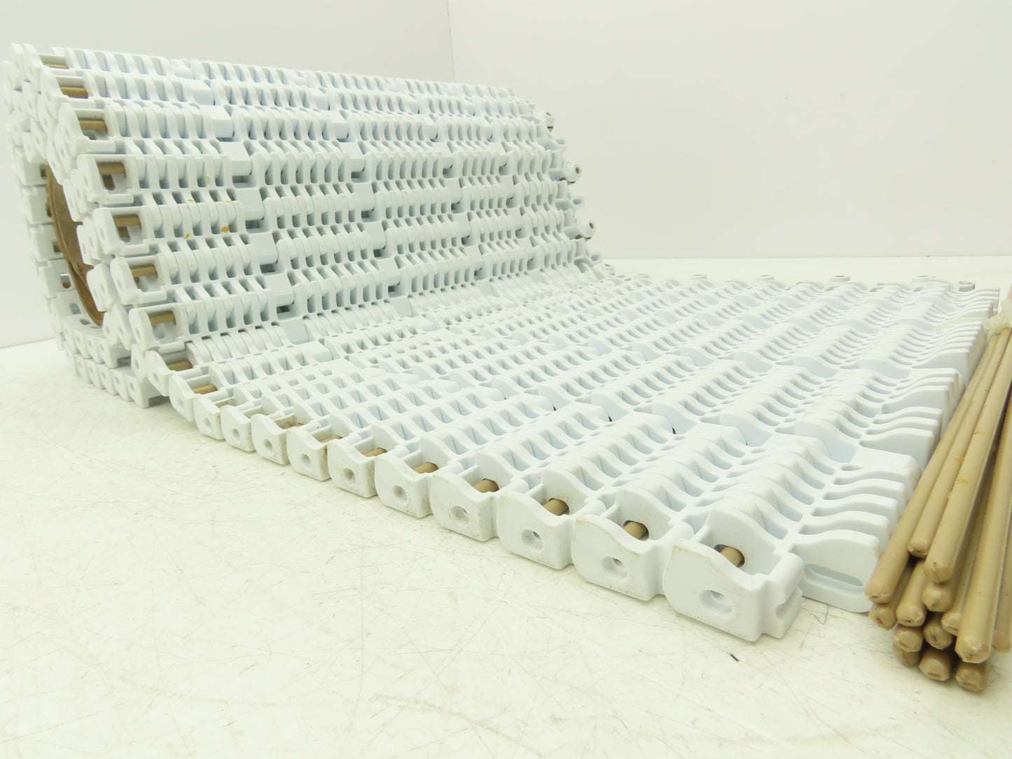 Intralox Open Grid Radius Curve Conveyor Belt 15"W x 60"L White w/Edge Bearings