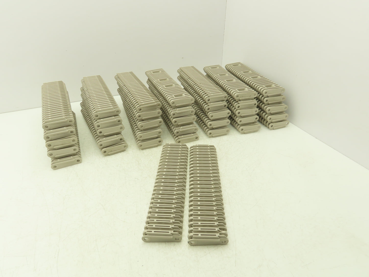 Rexnord 5997 MatTop Raised Rib Plastic Conveyor Belt Chain 12"W x 86"L 37 Links