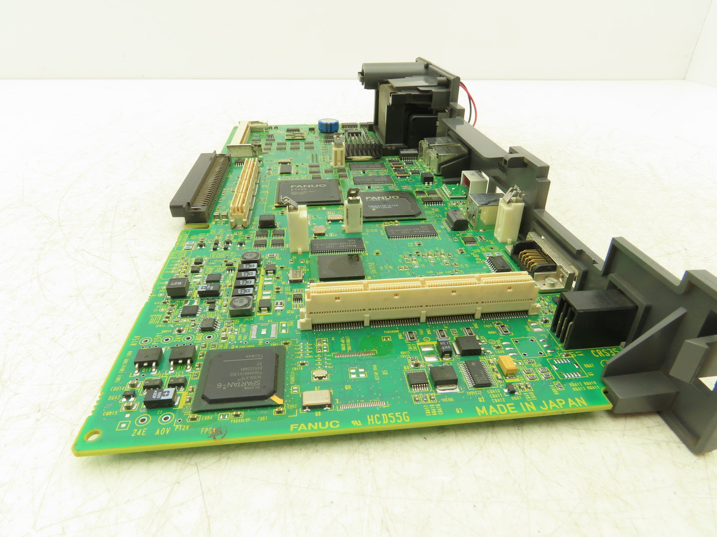 Fanuc A16B-3200-0730/06A Printed Circuit Board PCB Main Control Module Slot Rack