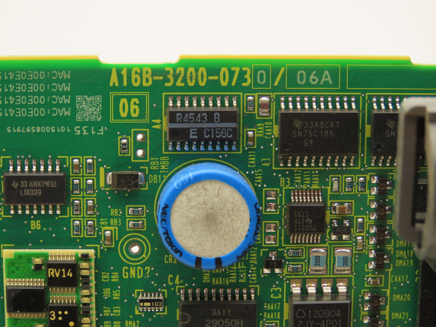 Fanuc A16B-3200-0730/06A Printed Circuit Board PCB Main Control Module Slot Rack