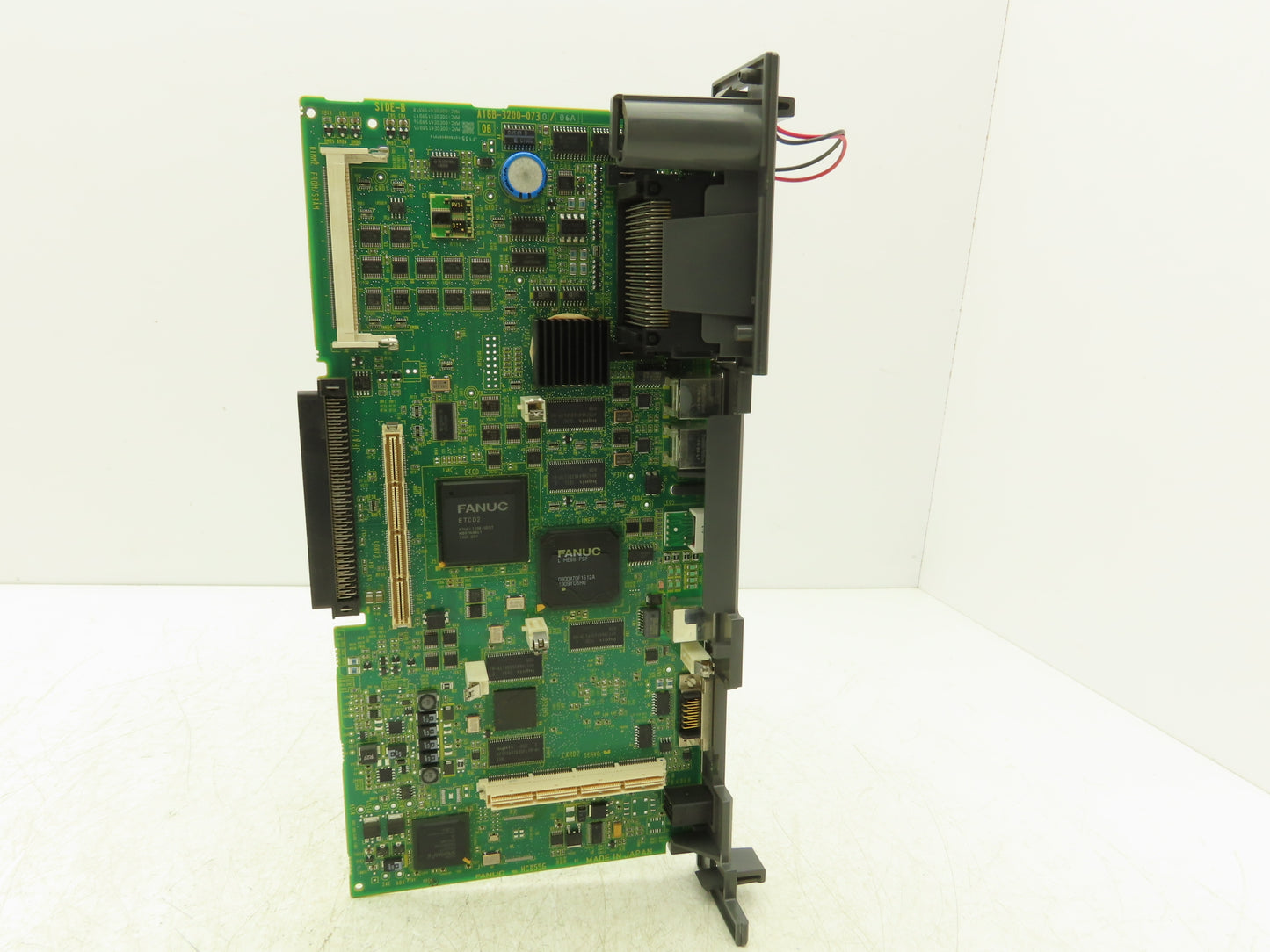 Fanuc A16B-3200-0730/06A Printed Circuit Board PCB Main Control Module Slot Rack