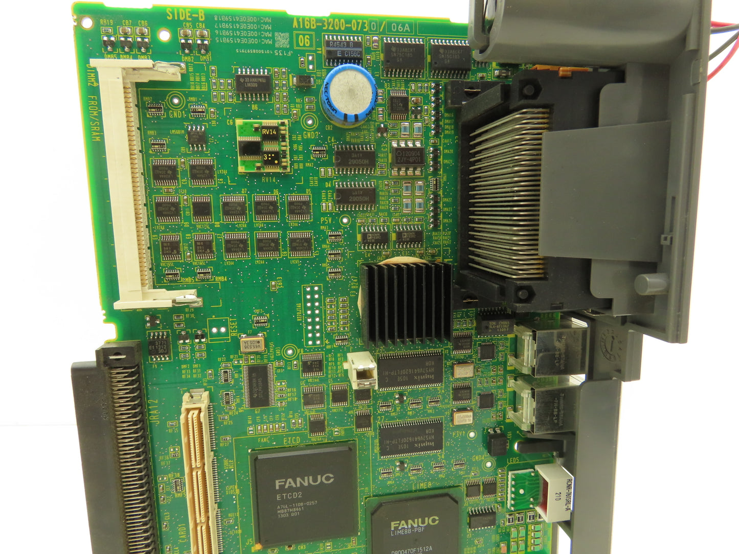 Fanuc A16B-3200-0730/06A Printed Circuit Board PCB Main Control Module Slot Rack