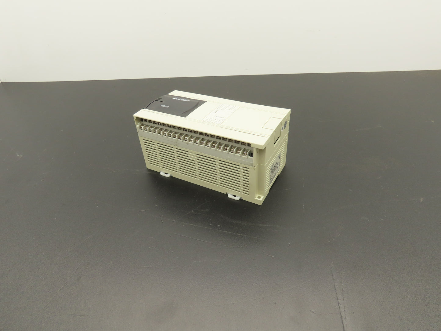 Mitsubishi Electric FX3GA-60MR-CM MELSEC Programmable Logic Controller 100-240V