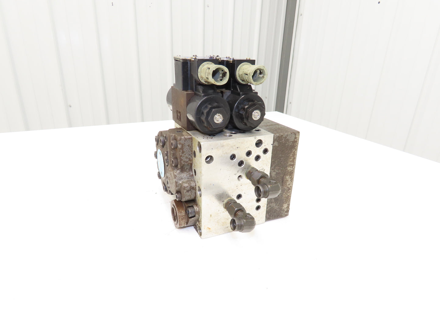 Nippon Gerotor 25604828 Hydraulic Index Motor W Solenoid Control Valves 1" Shaft