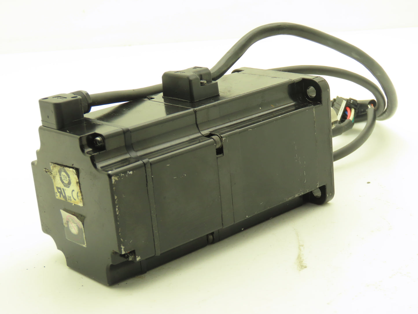 Yaskawa SGMAS-08A2A-FJ31 Servo Motor 750W 5.4A 16mm Shaft