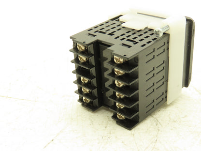 Omron E5CC-QX2ASM-800 Digital Temperature Controller 250VAC Ver 2.1 Lot of 6