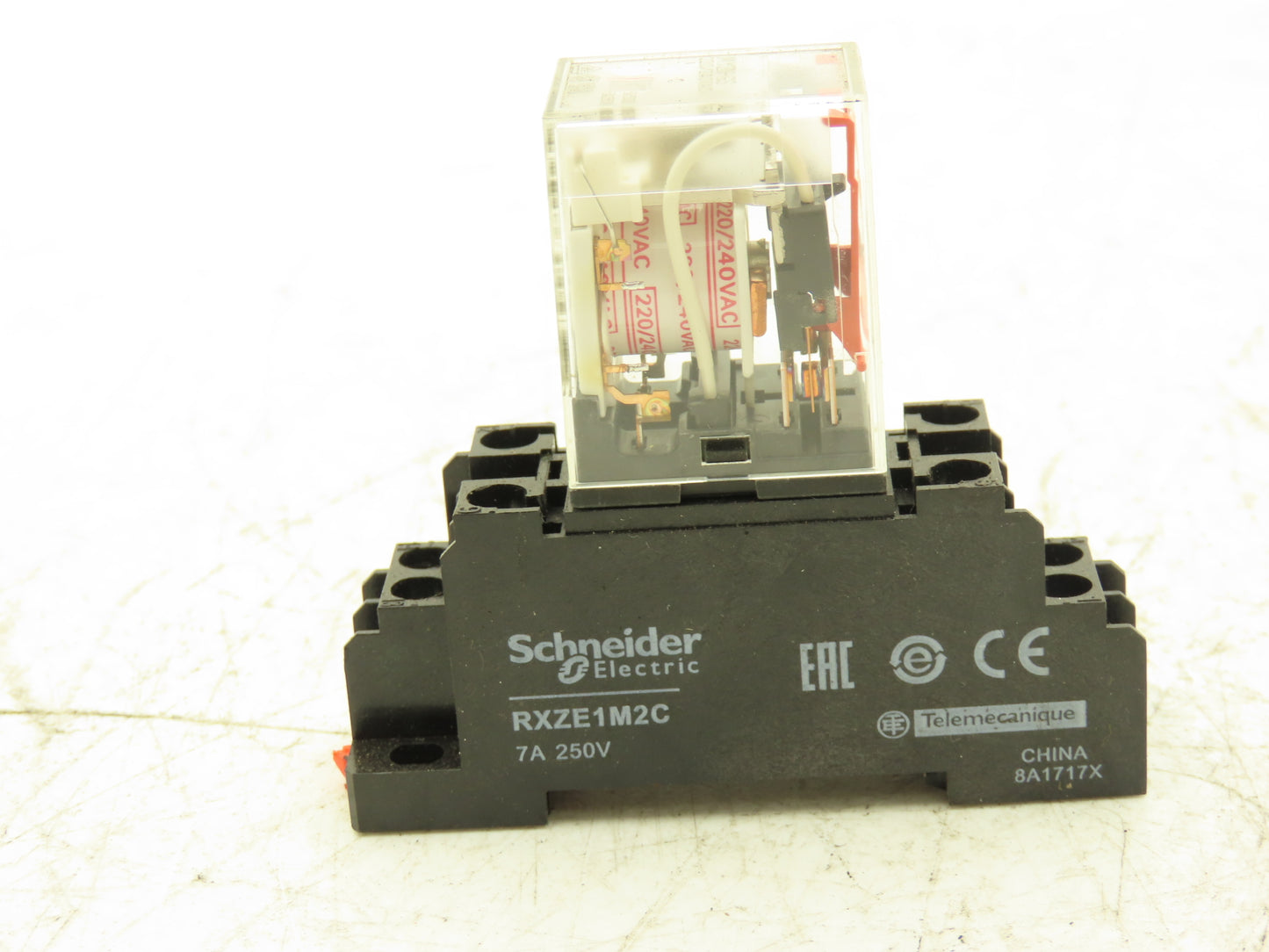 Omron MY2N-GS Relay 8-Pin 2 Pole LED Indicator 220/240VAC Coil w/ Base Lot of 42