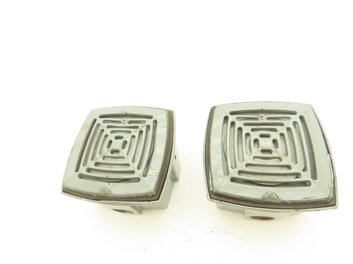 Edwards 877-G1 Weatherproof Vibrating Horn 24VDC Alarm Dented Lot of 2