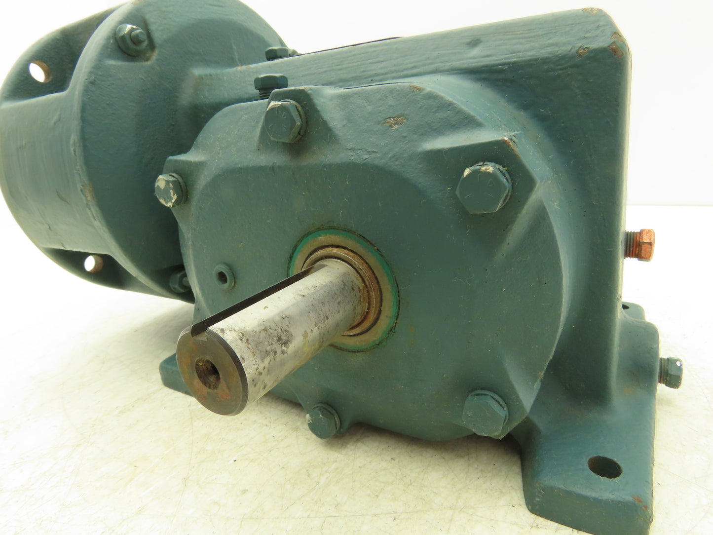 Dodge 56CM12A Master XL Speed Reducer 162:1 Gearbox 0.3Hp 11rpm 56C RH Output