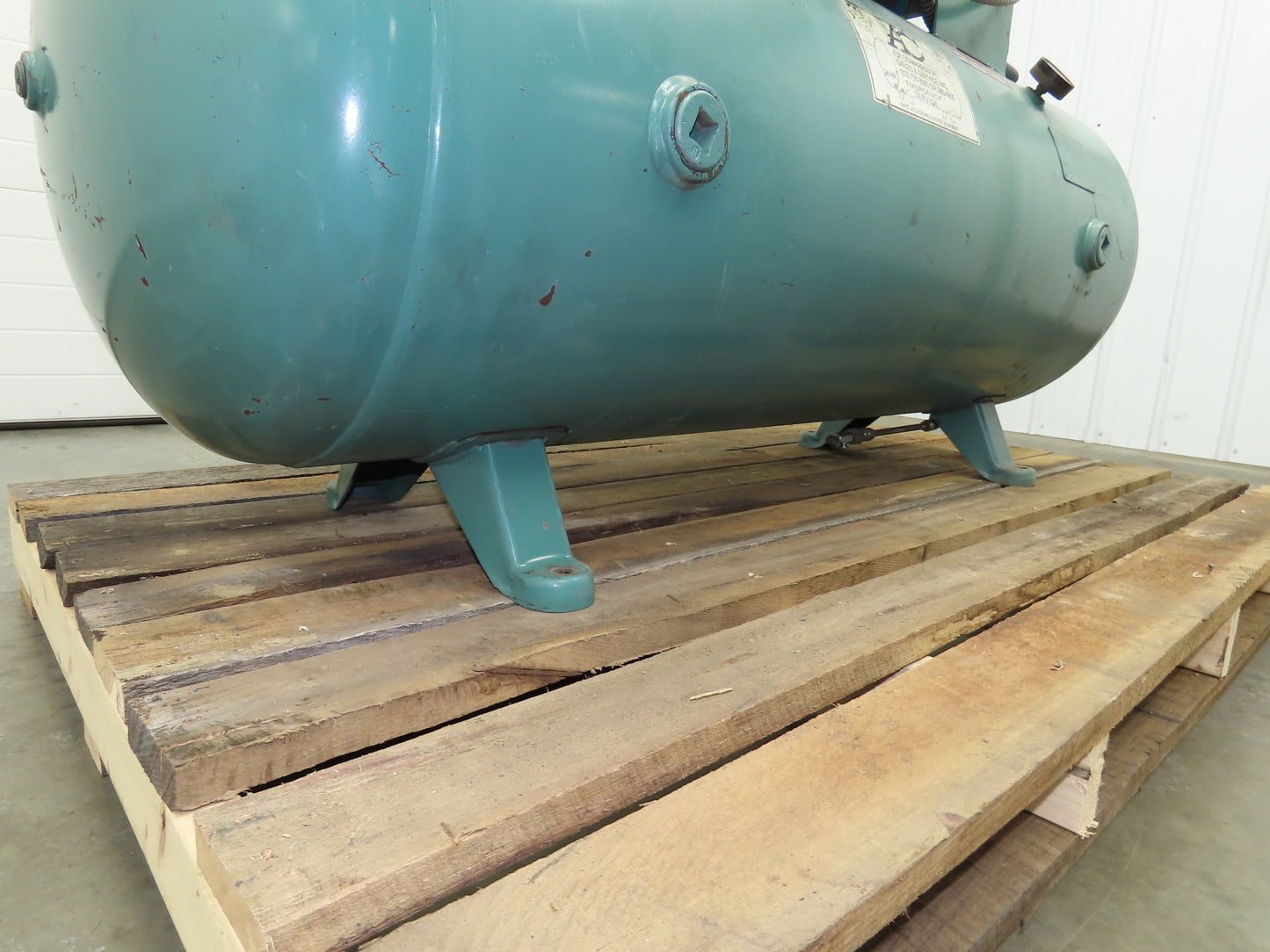 Champion HR10-12 Piston Air Compressor Pump 33CFM 25Hp 230/460V 3Ph 120G Tank