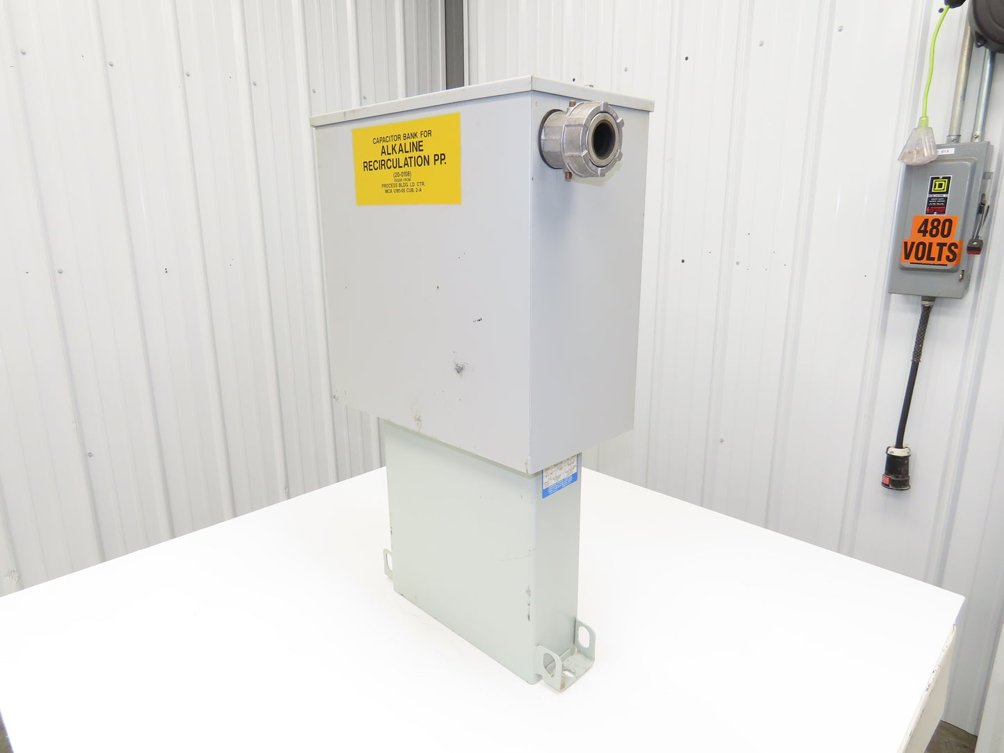 ABB 6002C14A05 75KVAR Waterproof Capacitor Assembly 3Ph Rated 2400V 60Hz