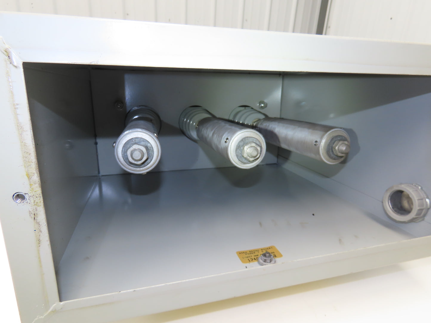 ABB 6002C14A05 75KVAR Waterproof Capacitor Assembly 3Ph Rated 2400V 60Hz