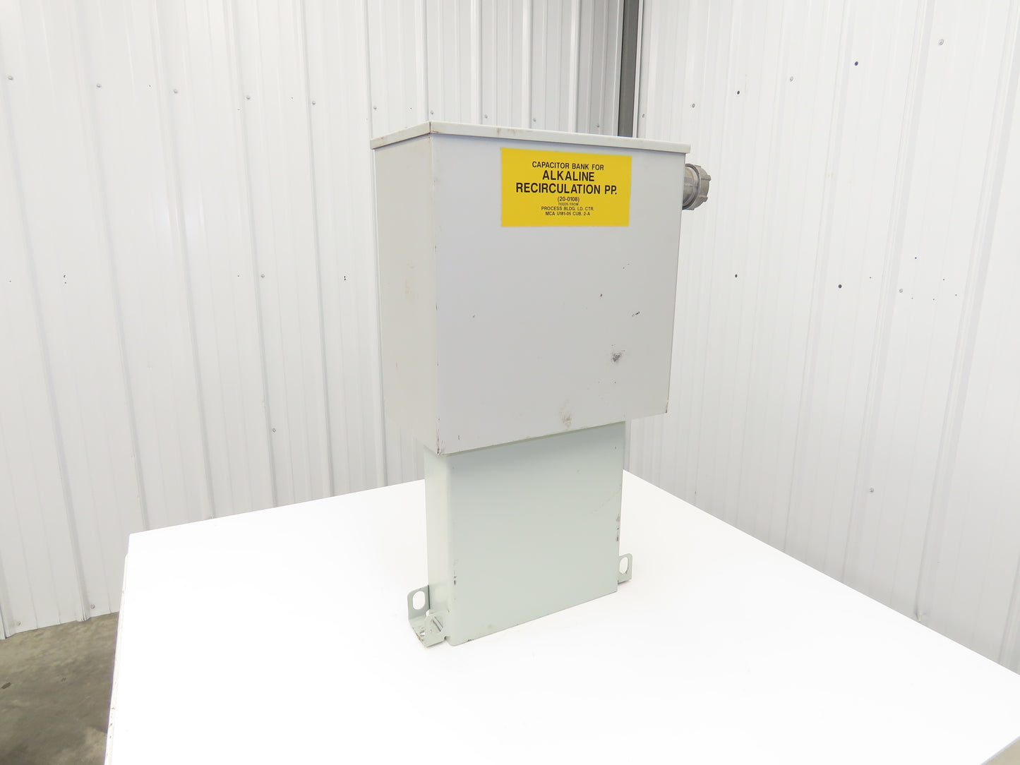 ABB 6002C14A05 75KVAR Waterproof Capacitor Assembly 3Ph Rated 2400V 60Hz