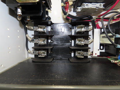 Siemens 32-89258 Combination Bucket Breaker MCC Starter Fused 600VAC 10HP 3Ph