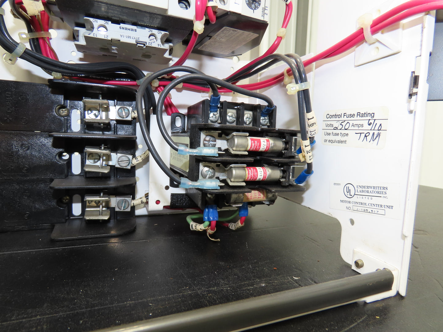 Siemens 32-89258 Combination Bucket Breaker MCC Starter Fused 600VAC 10HP 3Ph