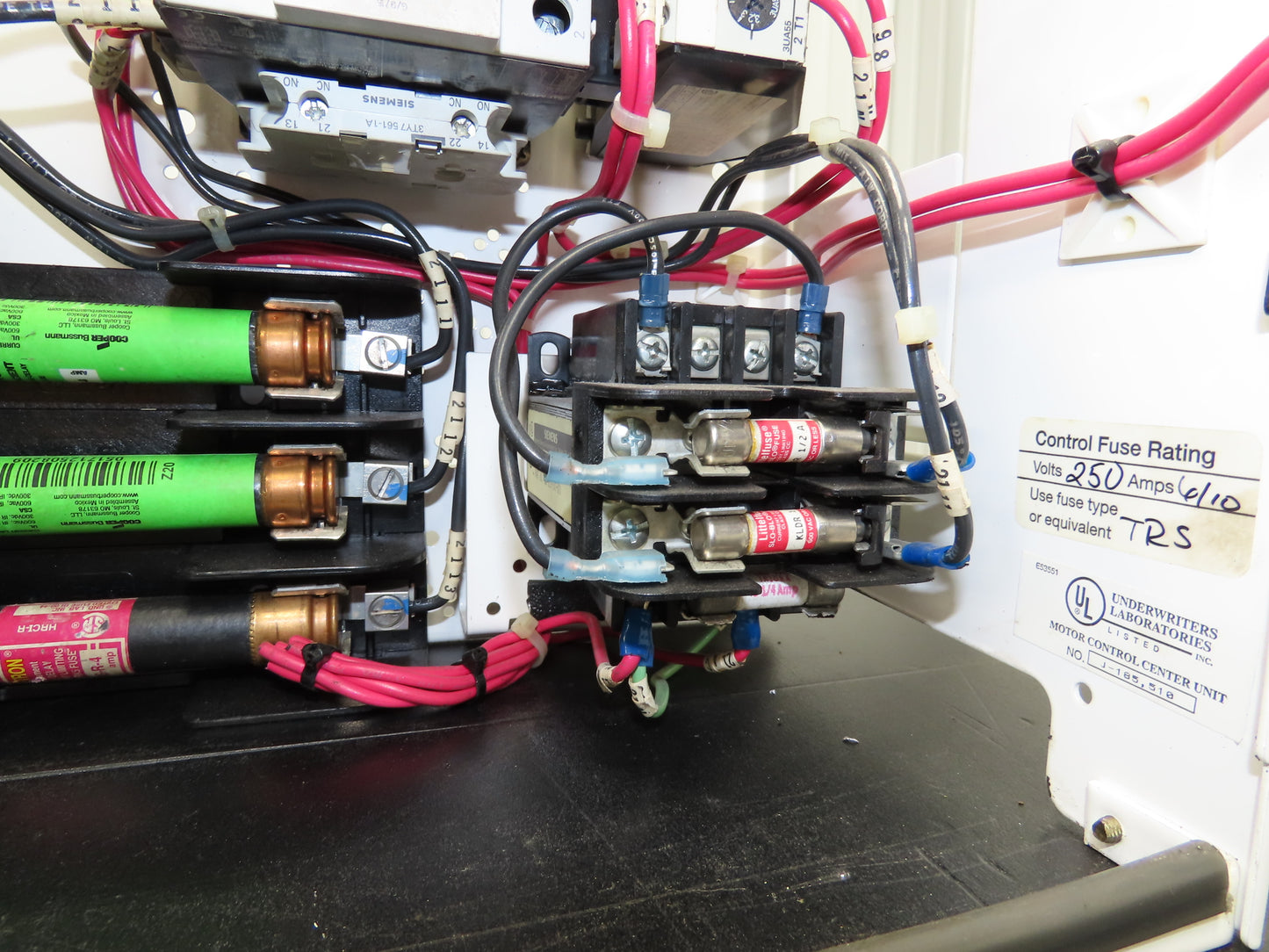 Siemens 32-89258 Combination Bucket Breaker MCC Starter Fused 600VAC 10HP 3Ph