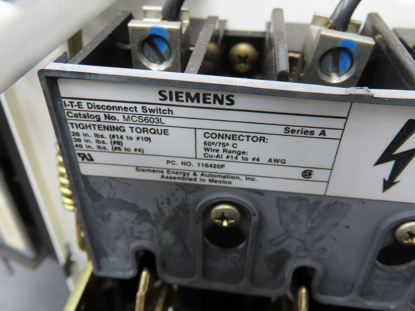 Siemens 32-89258 Combination Bucket Breaker MCC Starter Fused 600VAC 10HP 3Ph