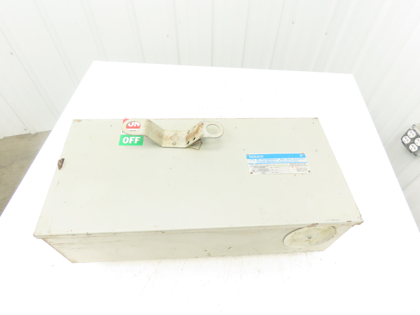 Gould BDJK4400 ITE BD Busway Bus Plug Disconnect 400A Breaker 600V 3P