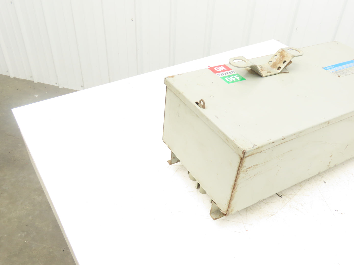 Gould BDJK4400 ITE BD Busway Bus Plug Disconnect 400A Breaker 600V 3P