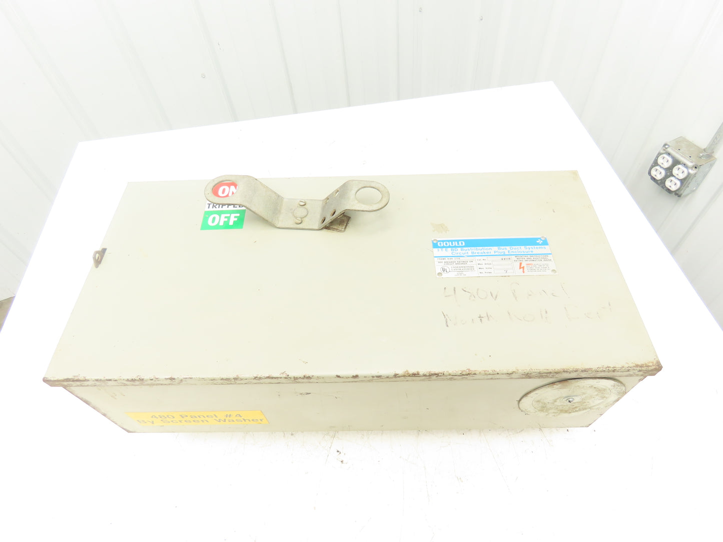 Gould BDJK4400 ITE BD Busway Bus Plug Disconnect 400A Breaker 600V 3P