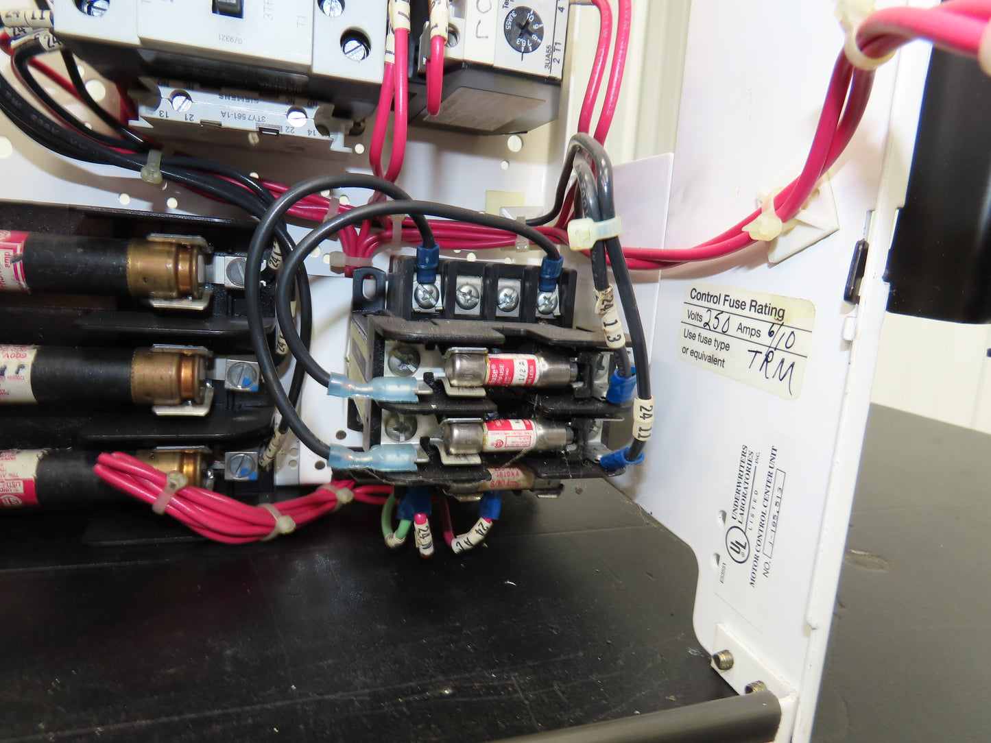 Siemens 32-89258 Combination Bucket Breaker MCC Starter Fused 600VAC 10HP 3Ph