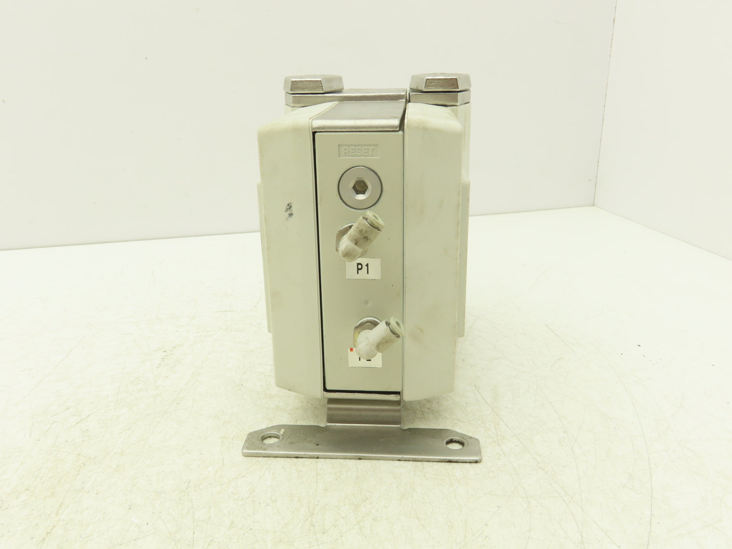 SMC PA5213-04 Air Pneumatic Diaphragm Process Pump 01.-0.5MPa