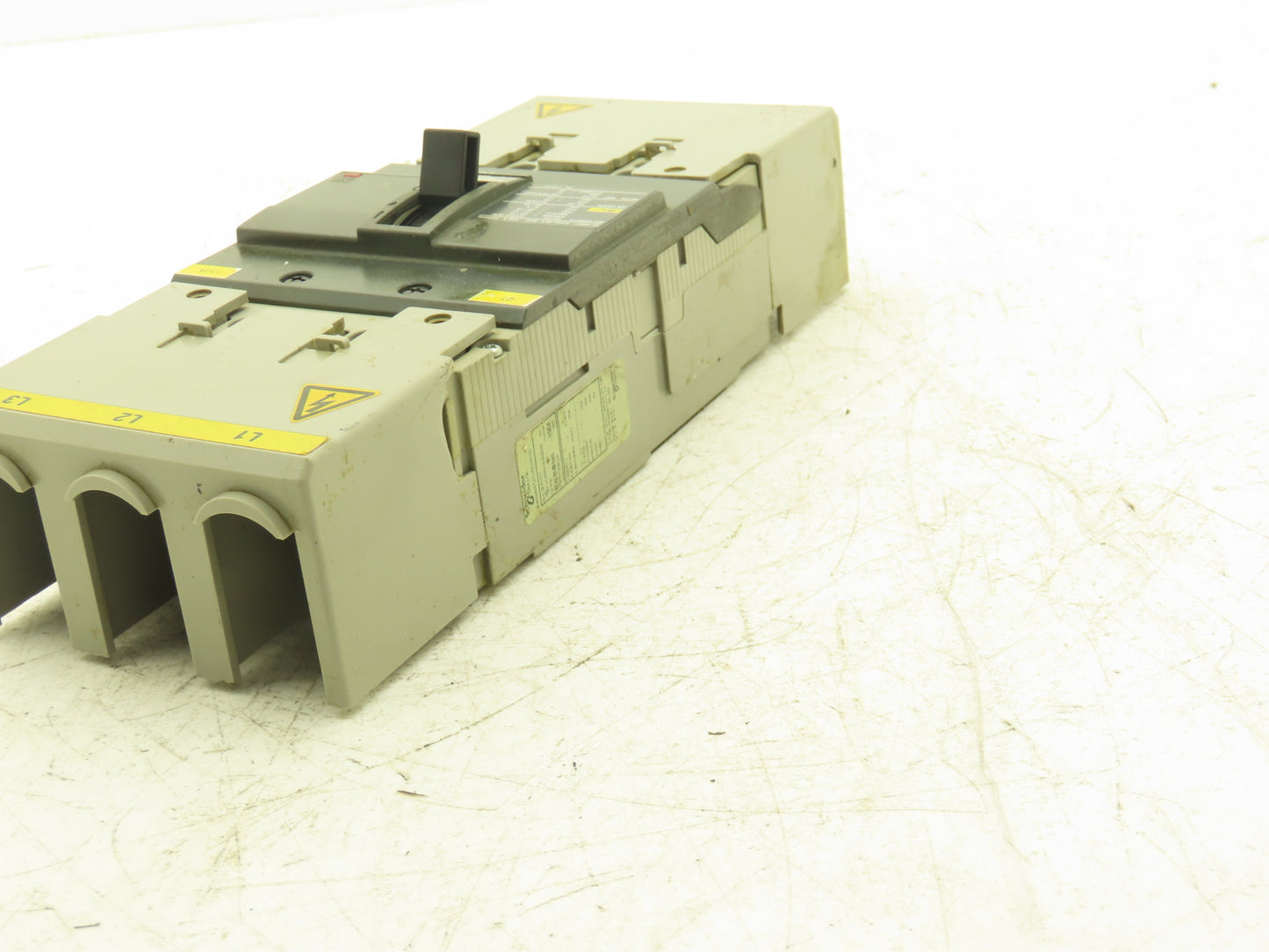 Schneider EZC 250N EasyPact Molded Case Circuit Breaker 150A 480VAC 3-Pole