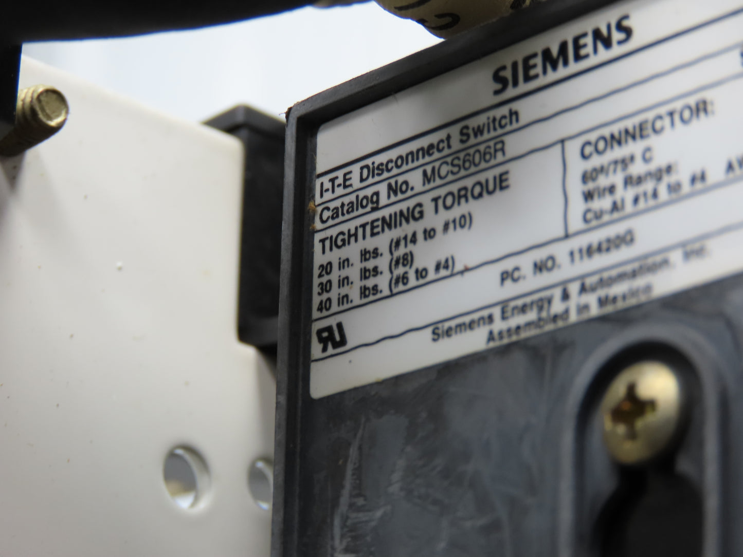 Siemens 30-89258 Bucket MCC Fused Motor Disconnect With 600V 50A Fuses