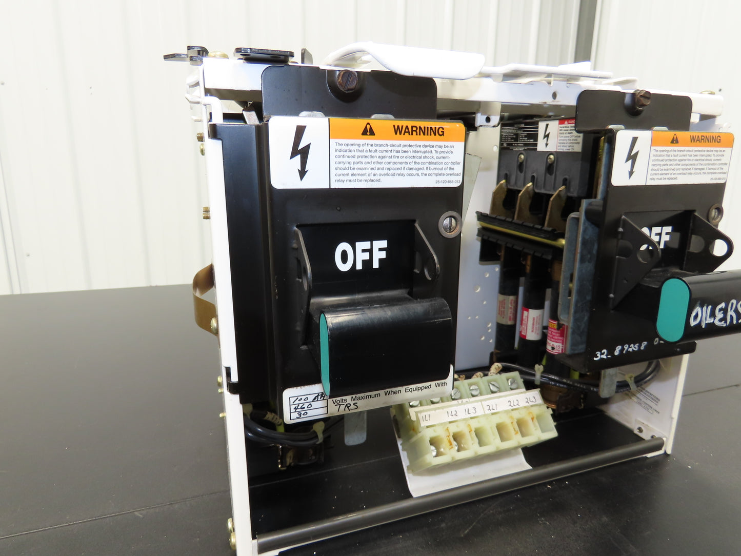 Siemens MCS603 Bucket MCC Fused Motor Disconnect With 600V Fuses One Missing