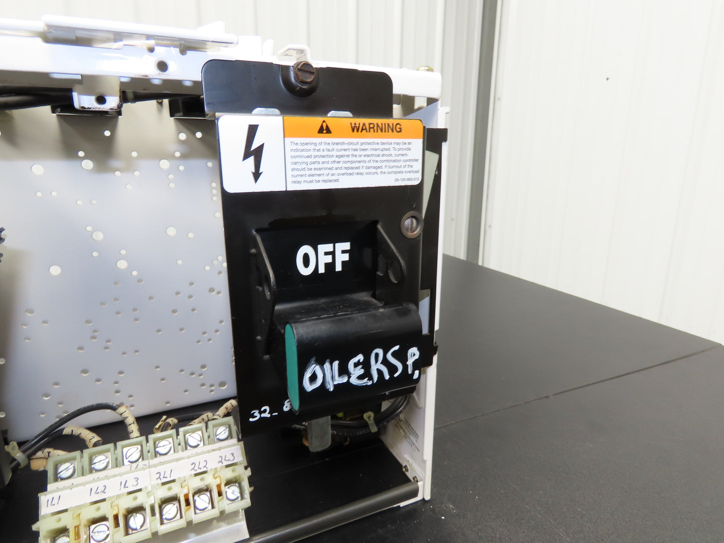 Siemens MCS603 Bucket MCC Fused Motor Disconnect With 600V Fuses One Missing