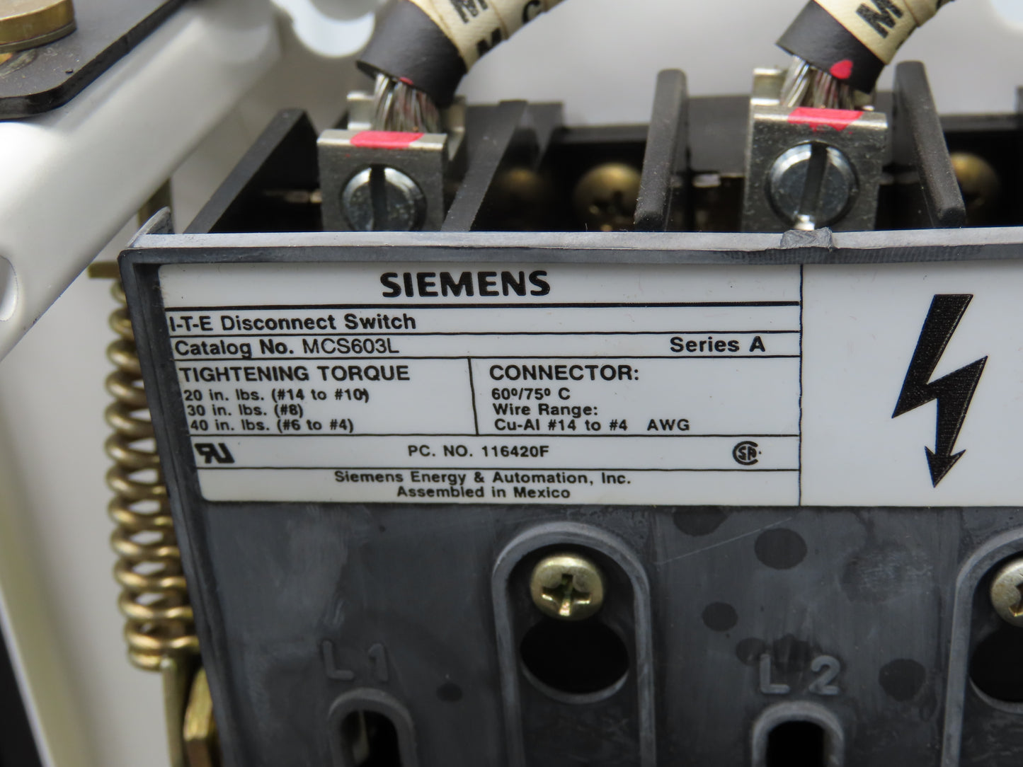 Siemens MCS603 Bucket MCC Fused Motor Disconnect With 600V Fuses One Missing