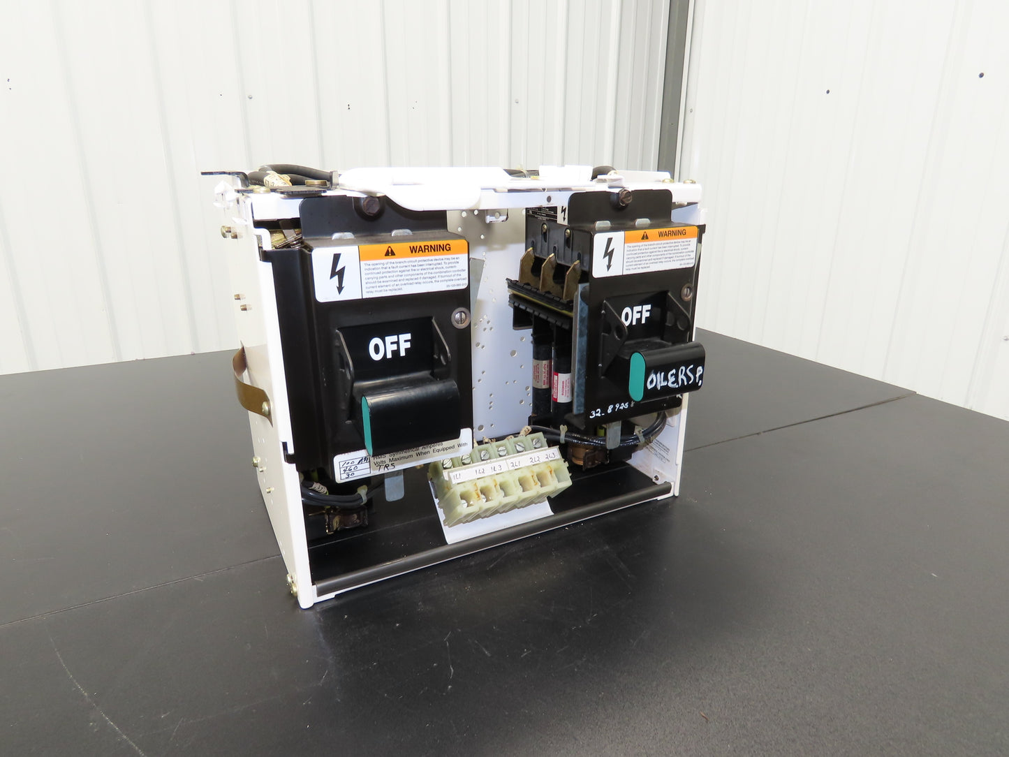 Siemens MCS603 Bucket MCC Fused Motor Disconnect With 600V Fuses One Missing