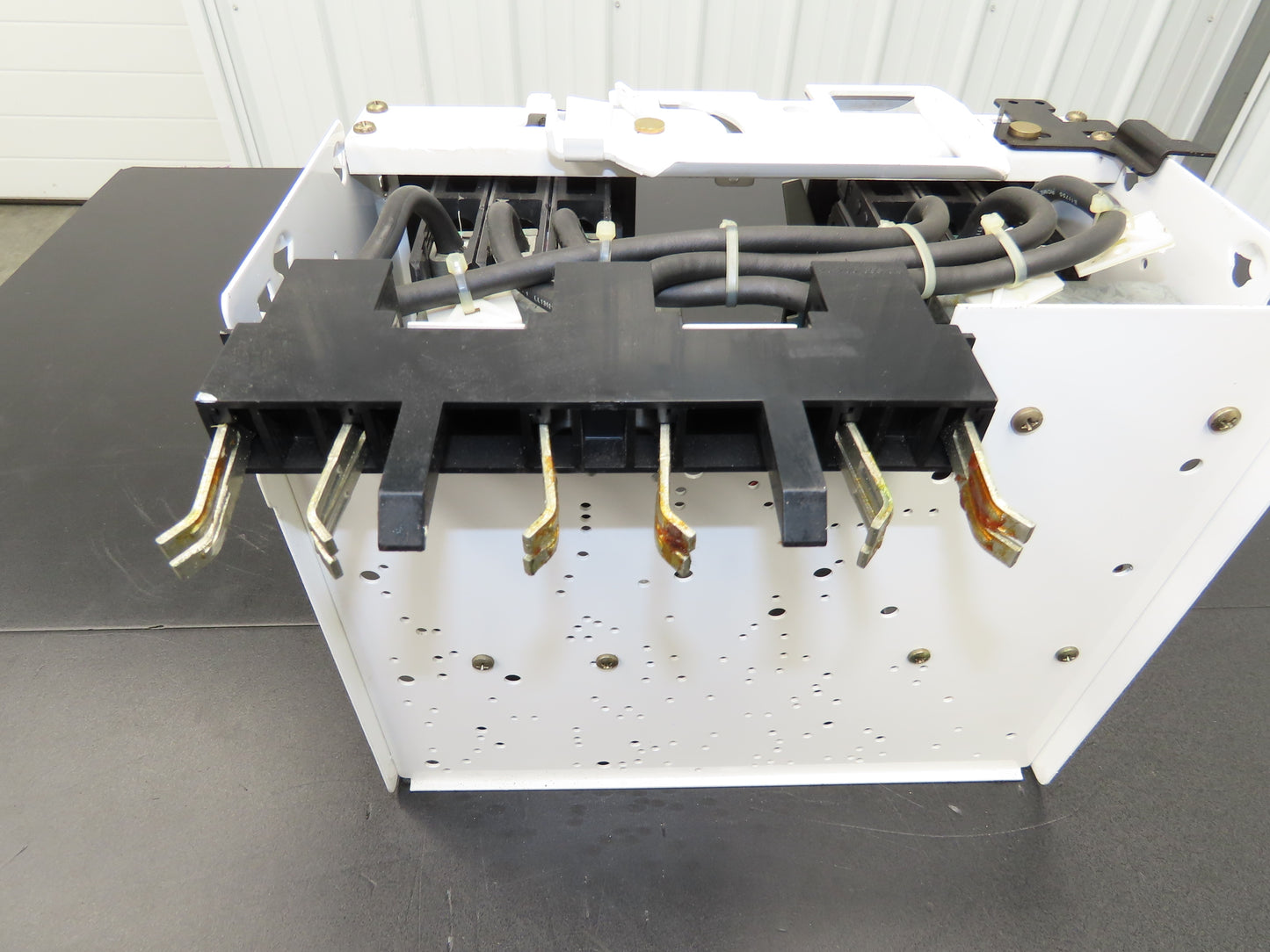 Siemens 51-42062 Bucket Two Breaker MCC 400/600VAC 15/30A 3 Pole 3Ph *Read