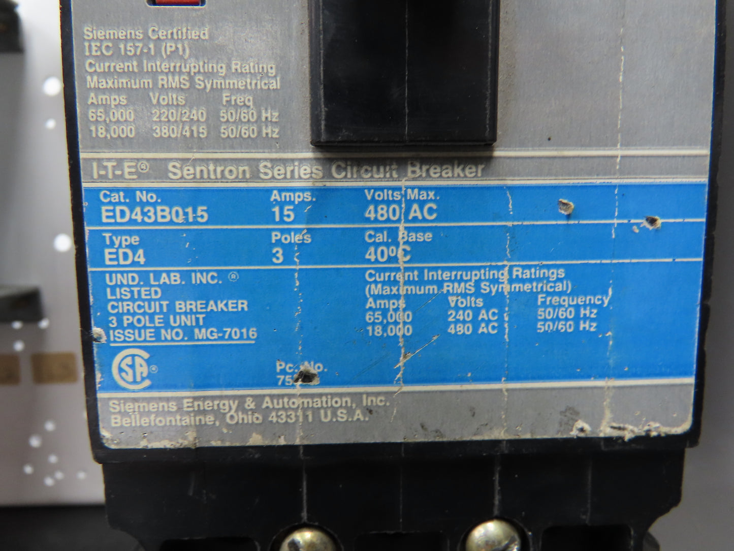 Siemens 51-42062 Bucket Two Breaker MCC 400/600VAC 15/30A 3 Pole 3Ph *Read