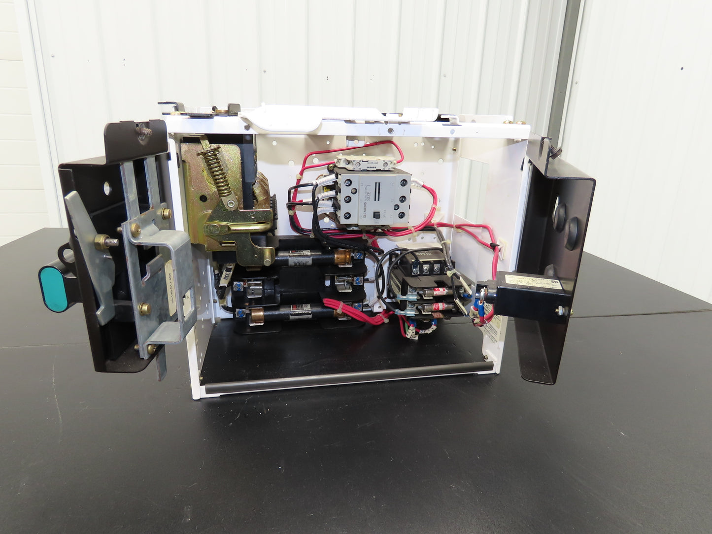 Siemens 32-89258 Combination Bucket Breaker MCC Starter Fused 600VAC 10HP 3Ph