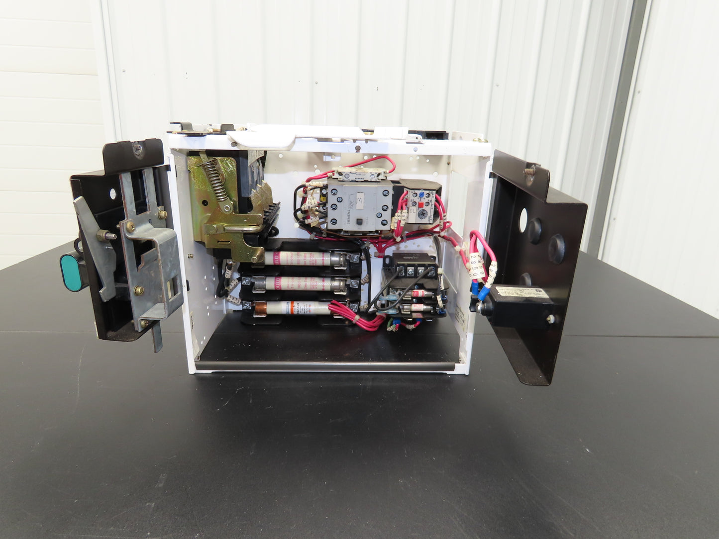 Siemens 32-89258 Combination Bucket Breaker MCC Starter Fused 600VAC 10HP 3Ph